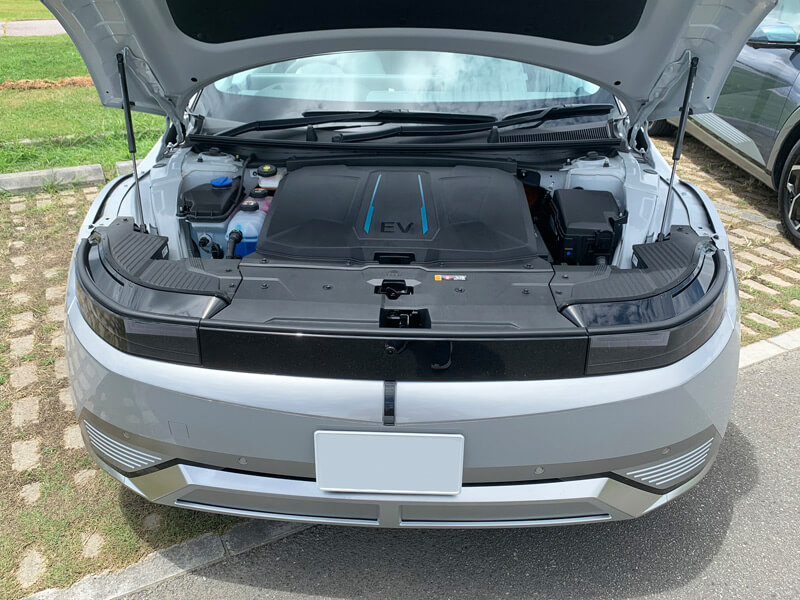 IONIQ5 車内画像3